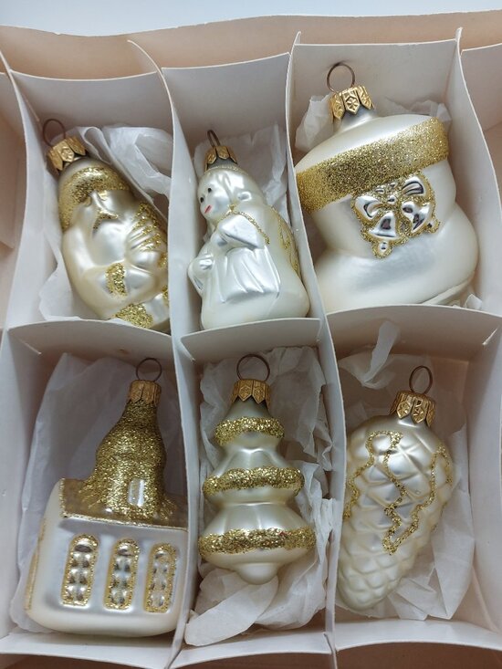 Other - Vintage Hand Crafted Christmas Glass Ornament Off White & Gold Made In Ukraine